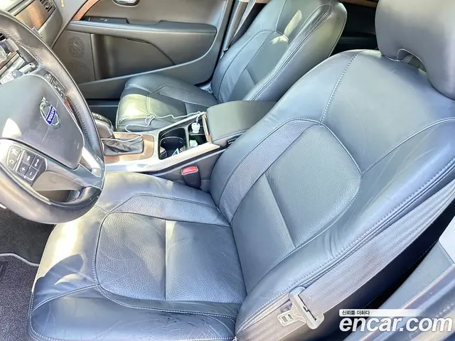Volvo XC70 2013 2.4 автомат (гидро), миниатюра 10 Volvo XC70 2013 2.4 автомат (гидро), миниатюра 10