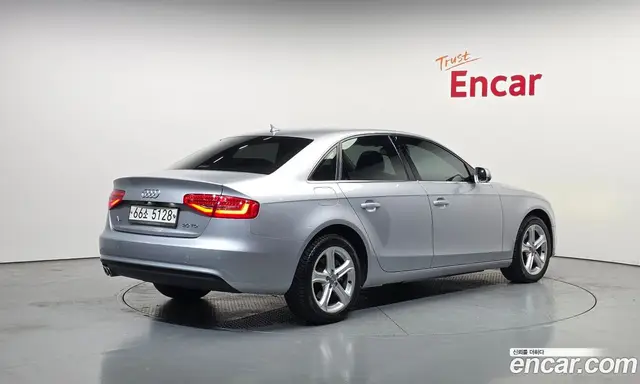 Audi A4 2015 2.0 автомат (гидро), миниатюра 2 Audi A4 2015 2.0 автомат (гидро), миниатюра 2
