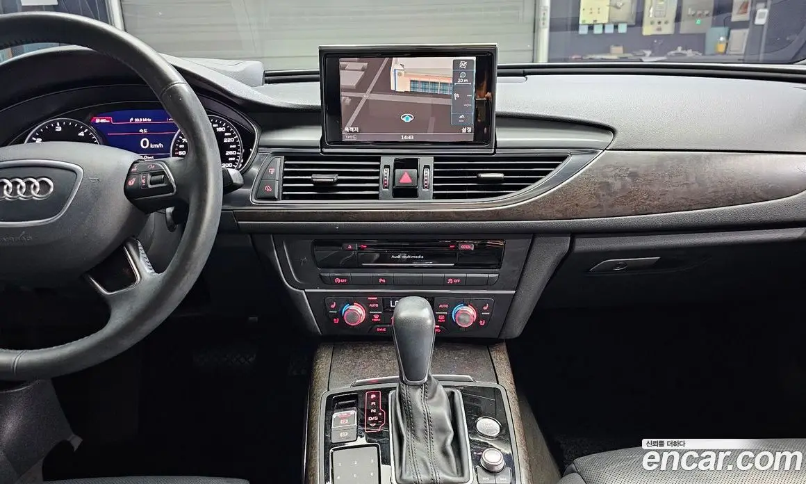 Audi A6 2018 2.0 автомат (гидро), фото 18