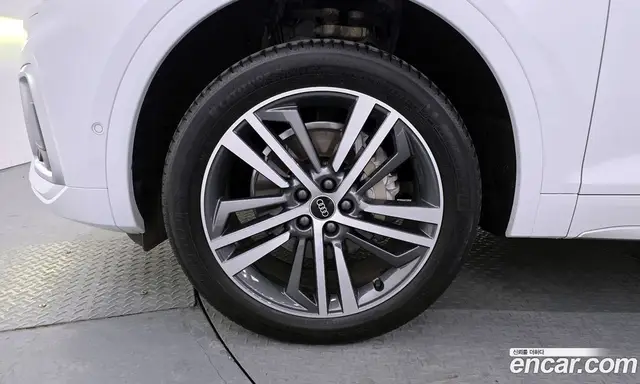 Audi Q5 2023 2.0 автомат (гидро), миниатюра 5 Audi Q5 2023 2.0 автомат (гидро), миниатюра 5