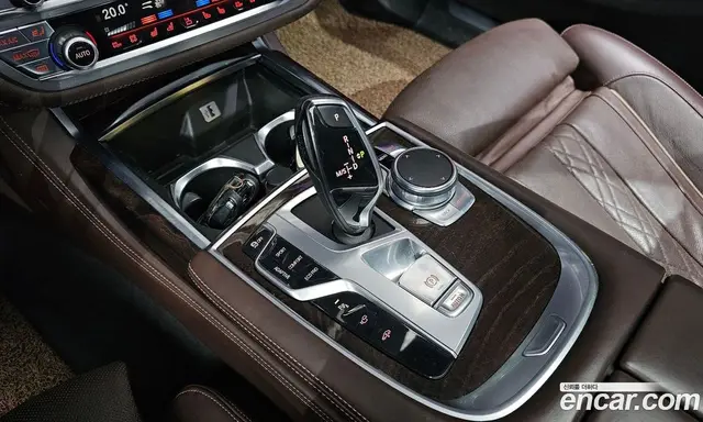 BMW 7 серия 2016 4.4 автомат (гидро), миниатюра 8