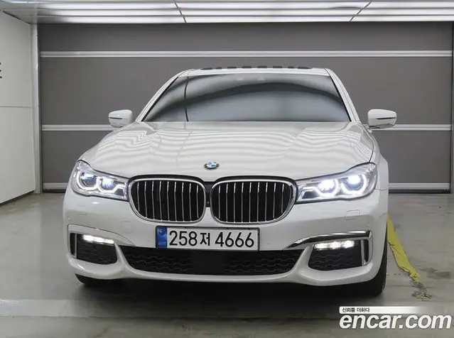 BMW 7 серия 2017 3.0 автомат (гидро), миниатюра 2