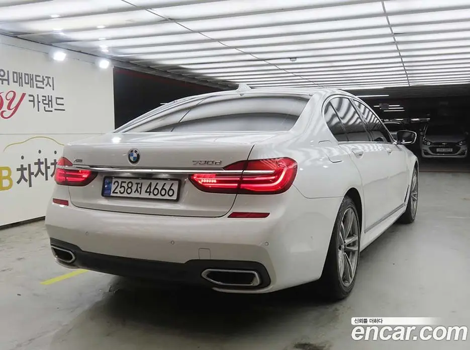 BMW 7 серия 2017 3.0 автомат (гидро), фото 4