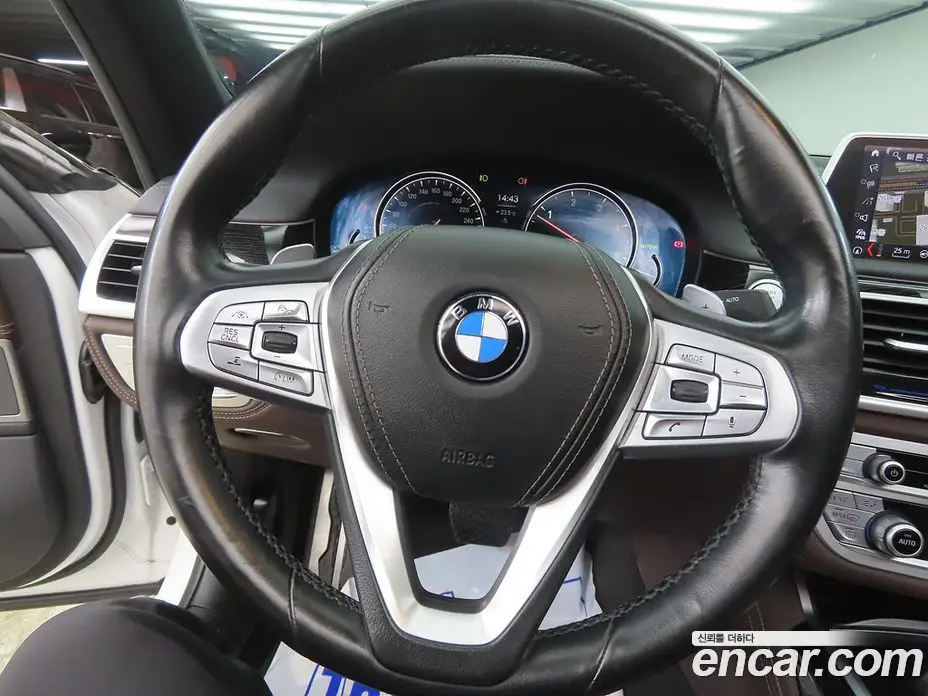 BMW 7 серия 2017 3.0 автомат (гидро), фото 8