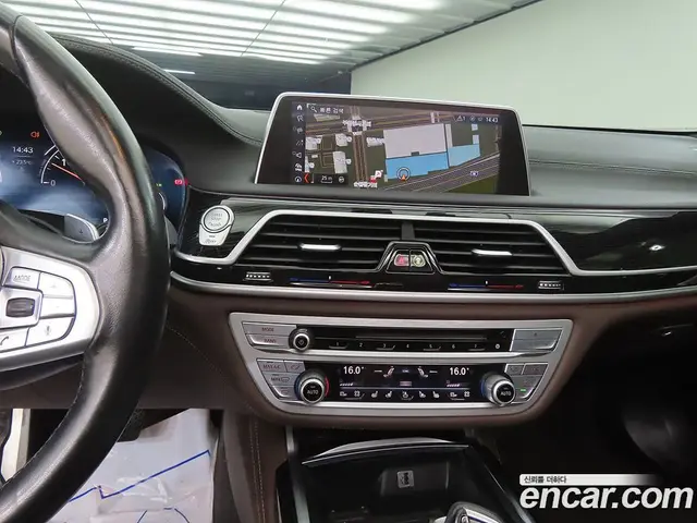 BMW 7 серия 2017 3.0 автомат (гидро), миниатюра 10