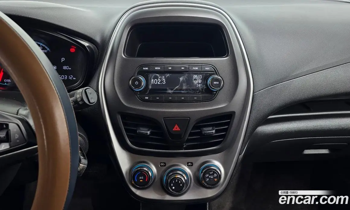 Chevrolet Spark 2015 1.0 автомат (гидро), фото 15