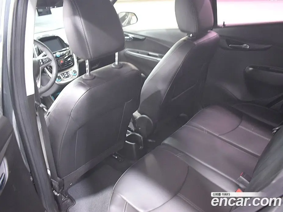 Chevrolet Spark 2018 1.0 автомат (гидро), фото 10 Chevrolet Spark 2018 1.0 автомат (гидро), фото 10