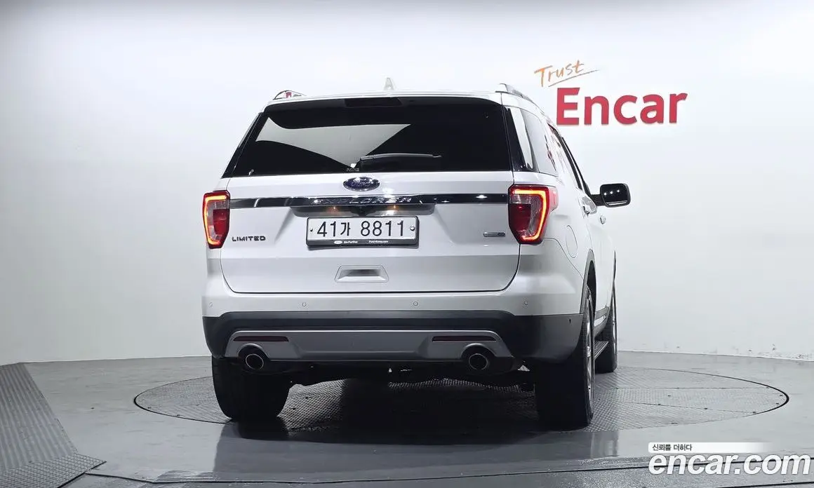 Ford Explorer 2017 2.3 автомат (гидро), фото 4