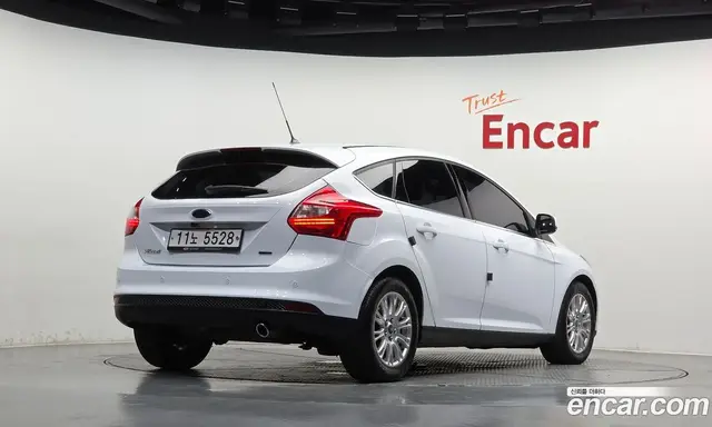 Ford Focus 2015 2.0 автомат (гидро), миниатюра 2