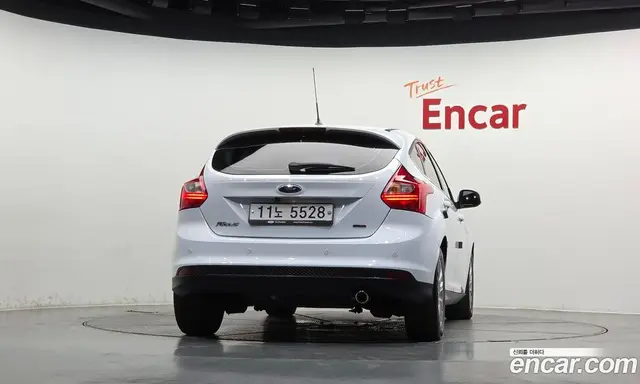 Ford Focus 2015 2.0 автомат (гидро), миниатюра 4
