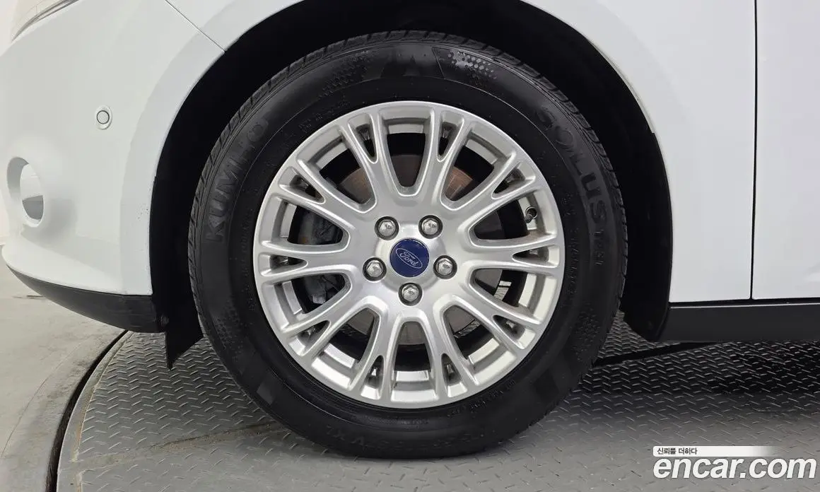 Ford Focus 2015 2.0 автомат (гидро), фото 5