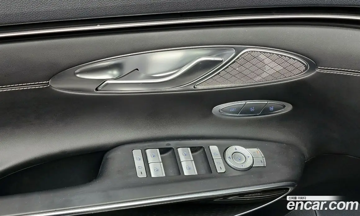 Genesis GV70 2021 2.5 автомат (гидро), фото 19 Genesis GV70 2021 2.5 автомат (гидро), фото 19