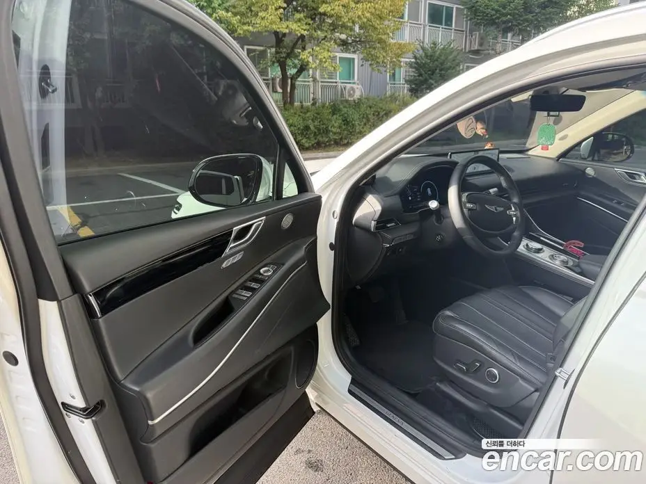Genesis GV80 2023 2.5 автомат (гидро), фото 14 Genesis GV80 2023 2.5 автомат (гидро), фото 14