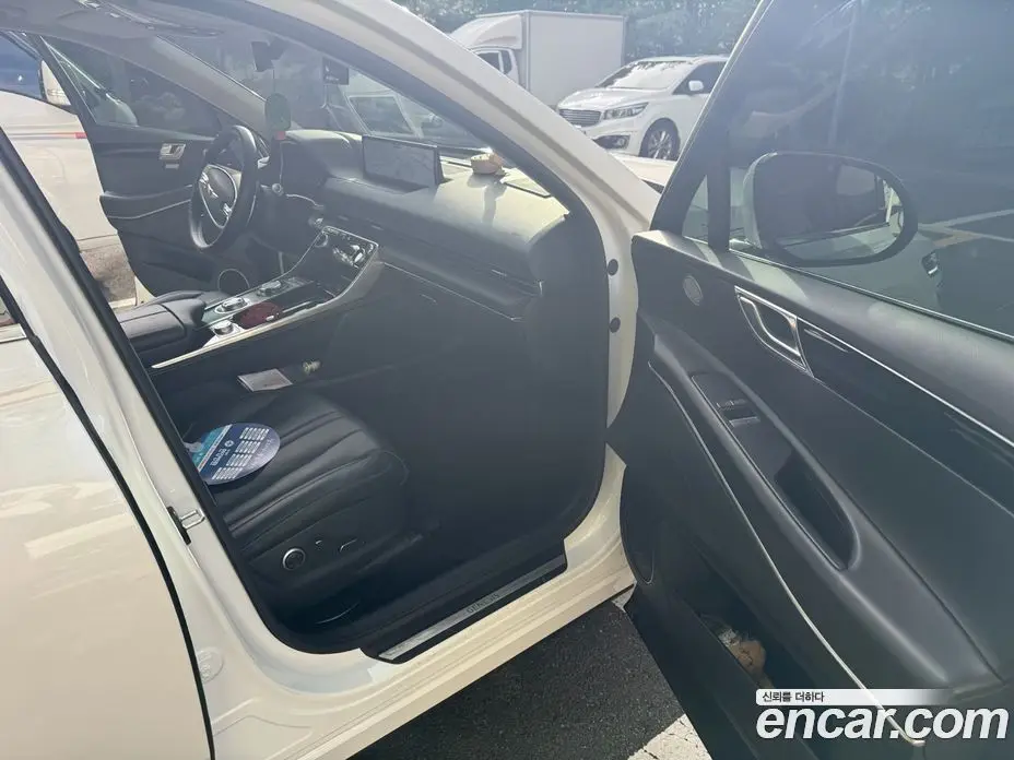 Genesis GV80 2023 2.5 автомат (гидро), фото 15 Genesis GV80 2023 2.5 автомат (гидро), фото 15