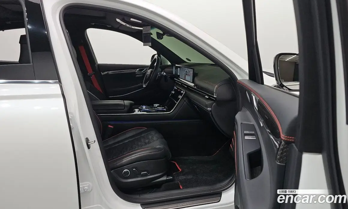 Genesis GV80 2025 2.5 автомат (гидро), фото 17 Genesis GV80 2025 2.5 автомат (гидро), фото 17