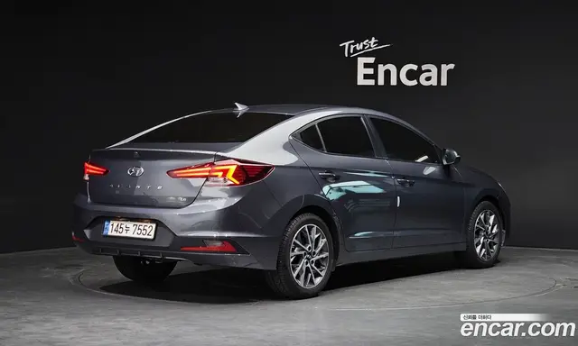 Hyundai Avante 2019 1.6 автомат (гидро), миниатюра 2