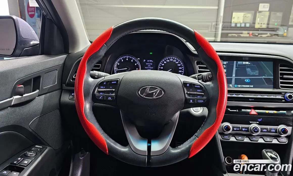 Hyundai Avante 2019 1.6 автомат (гидро), фото 13
