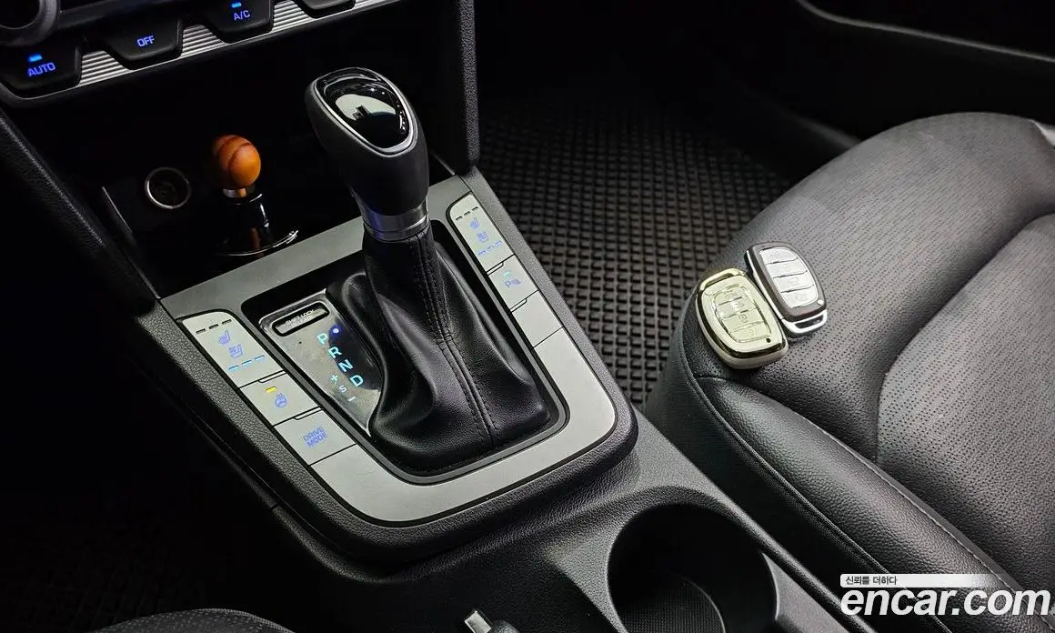 Hyundai Avante 2019 1.6 автомат (гидро), фото 9