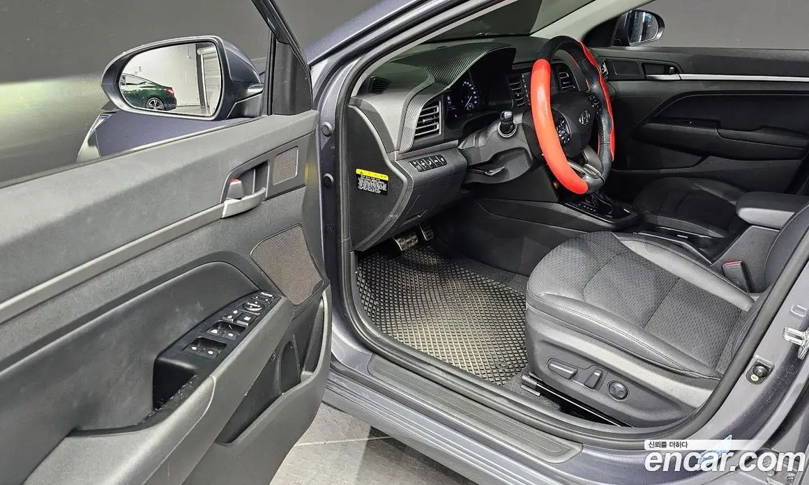 Hyundai Avante 2019 1.6 автомат (гидро), фото 10
