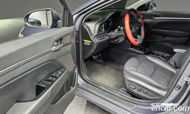 Hyundai Avante 2019 1.6 автомат (гидро), миниатюра 10