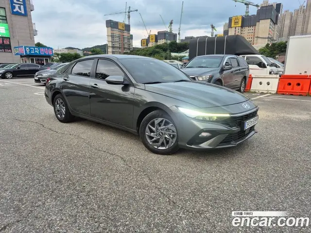 Hyundai Avante 2025 1.6 автомат (гидро), миниатюра 3 Hyundai Avante 2025 1.6 автомат (гидро), миниатюра 3