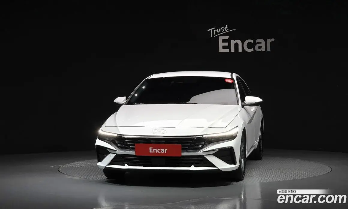 Hyundai Avante 2026 1.6 автомат (гидро), фото 3