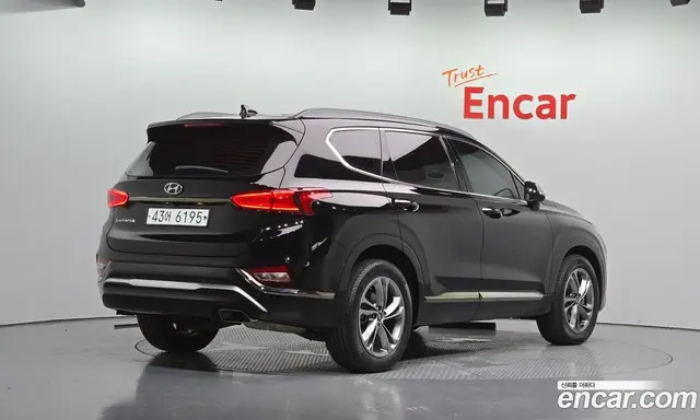 Hyundai Santa Fe 2019 2.0 автомат (гидро), миниатюра 2 Hyundai Santa Fe 2019 2.0 автомат (гидро), миниатюра 2