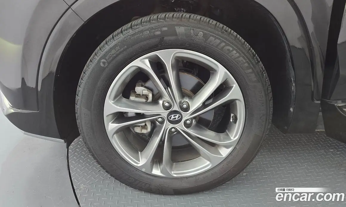 Hyundai Santa Fe 2019 2.0 автомат (гидро), фото 5 Hyundai Santa Fe 2019 2.0 автомат (гидро), фото 5