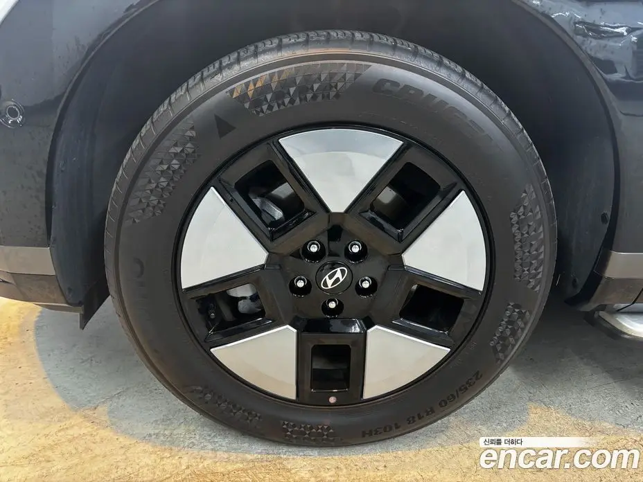 Hyundai Santa Fe 2024 1.6 автомат (гидро), фото 5