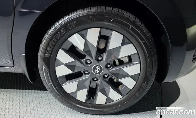 Hyundai Staria 2021 3.5 автомат (гидро), миниатюра 5
