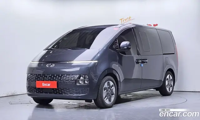 Hyundai Staria, 2023, 5 034 км