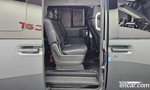 Hyundai Staria 2023 3.5 автомат (гидро), миниатюра 12