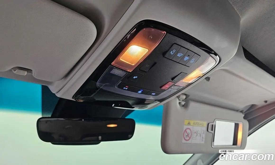 Hyundai Staria 2023 3.5 автомат (гидро), фото 19