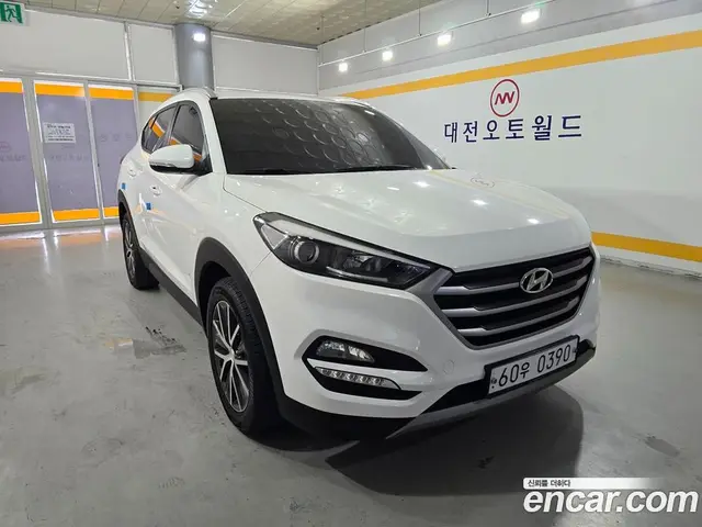 Hyundai Tucson 2016 2.0 автомат (гидро), миниатюра 3