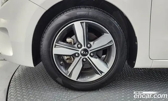 Kia K3 2018 1.6 автомат (гидро), миниатюра 5