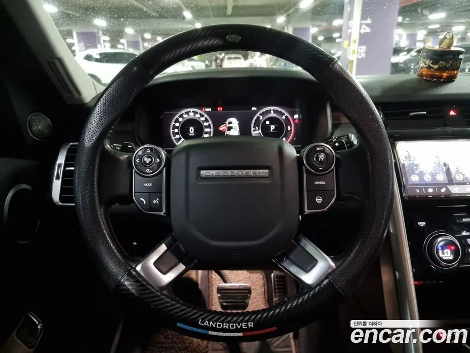 Land Rover Discovery 2018 3.0 автомат (гидро), фото 5 Land Rover Discovery 2018 3.0 автомат (гидро), фото 5