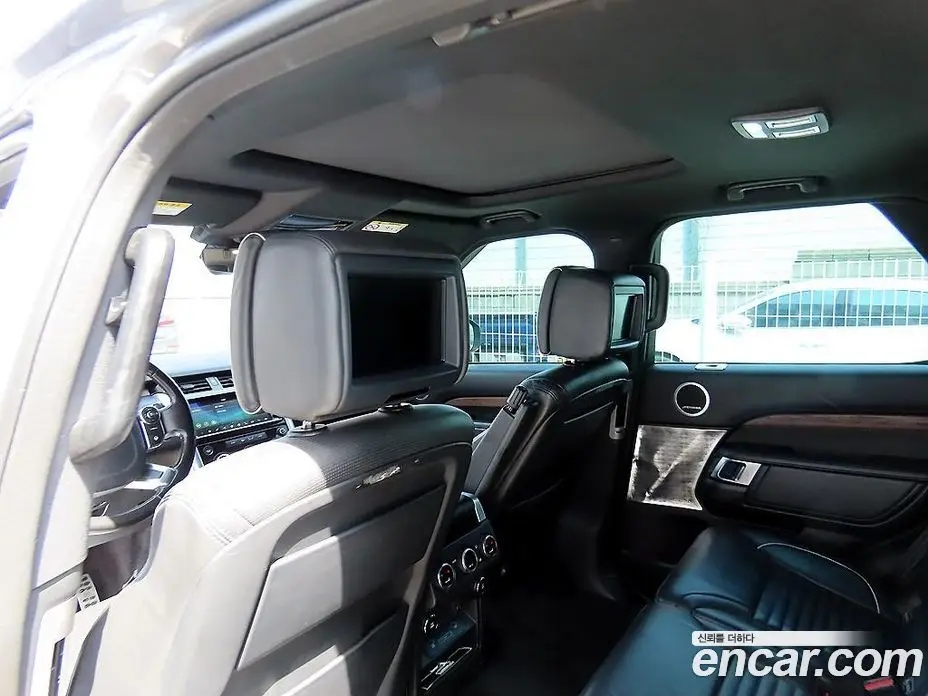 Land Rover Discovery 2018 3.0 автомат (гидро), фото 15 Land Rover Discovery 2018 3.0 автомат (гидро), фото 15