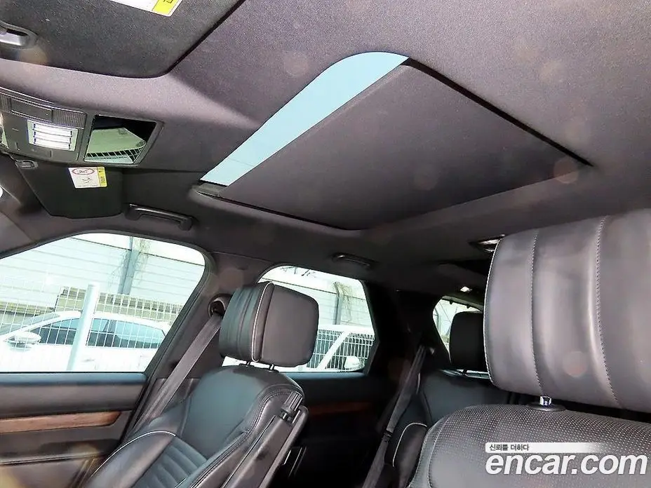 Land Rover Discovery 2018 3.0 автомат (гидро), фото 16 Land Rover Discovery 2018 3.0 автомат (гидро), фото 16