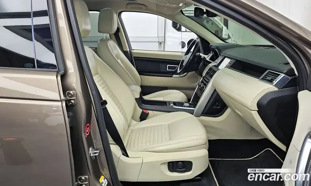 Land Rover Discovery Sport 2016 2.0 автомат (гидро), миниатюра 11