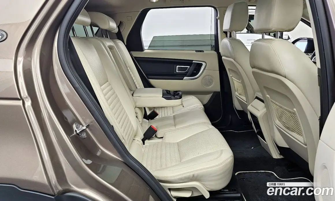 Land Rover Discovery Sport 2016 2.0 автомат (гидро), фото 12