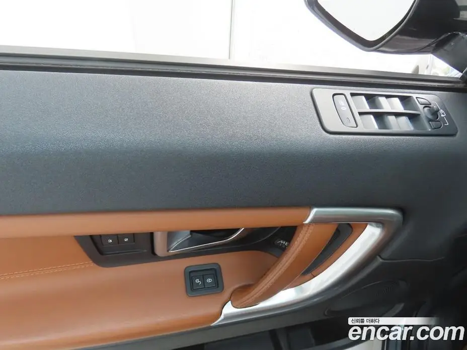 Land Rover Discovery Sport 2017 2.2 автомат (гидро), фото 18 Land Rover Discovery Sport 2017 2.2 автомат (гидро), фото 18