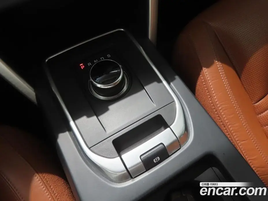 Land Rover Discovery Sport 2017 2.2 автомат (гидро), фото 19 Land Rover Discovery Sport 2017 2.2 автомат (гидро), фото 19