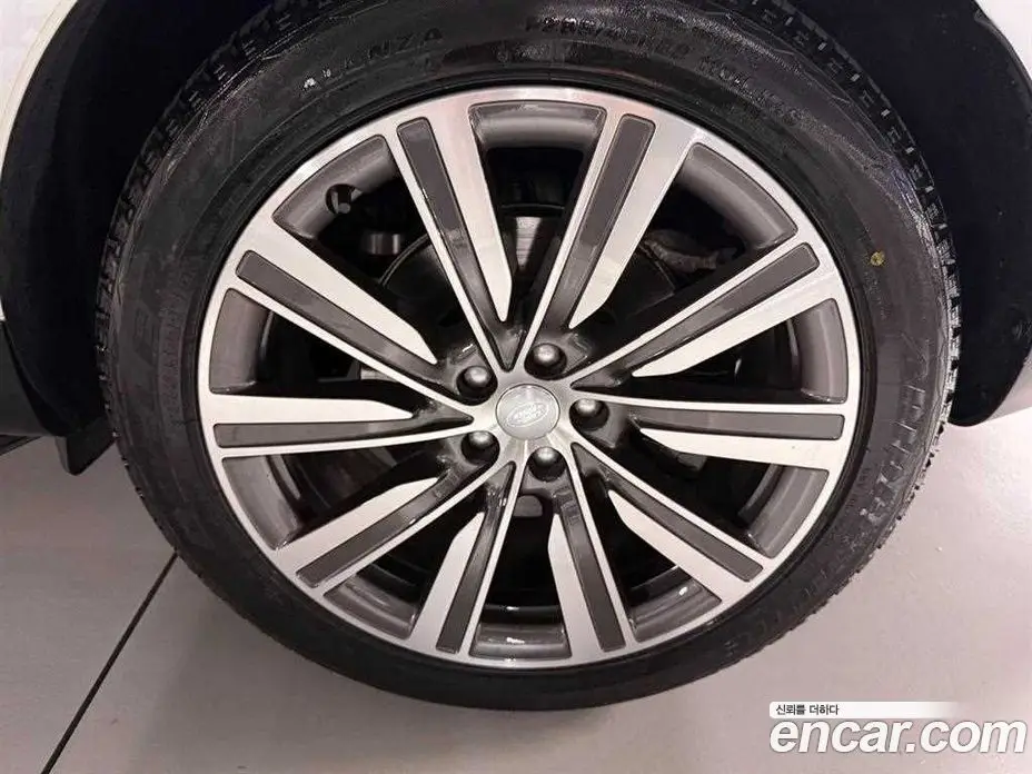 Land Rover Range Rover 2023 3.0 автомат (гидро), фото 19