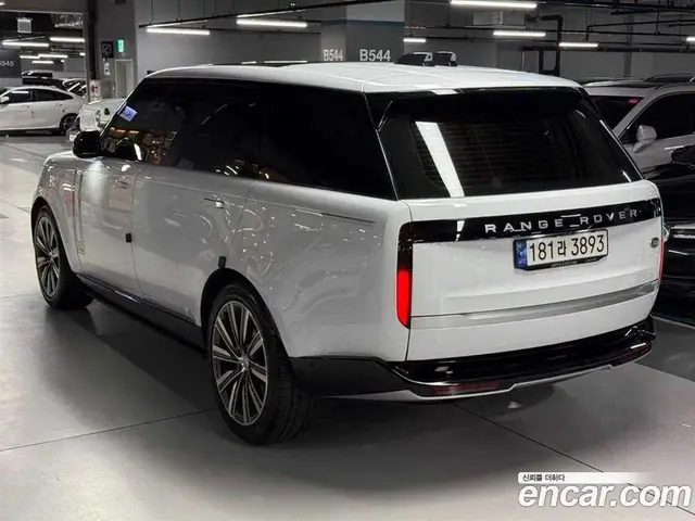 Land Rover Range Rover 2023 3.0 автомат (гидро), миниатюра 4