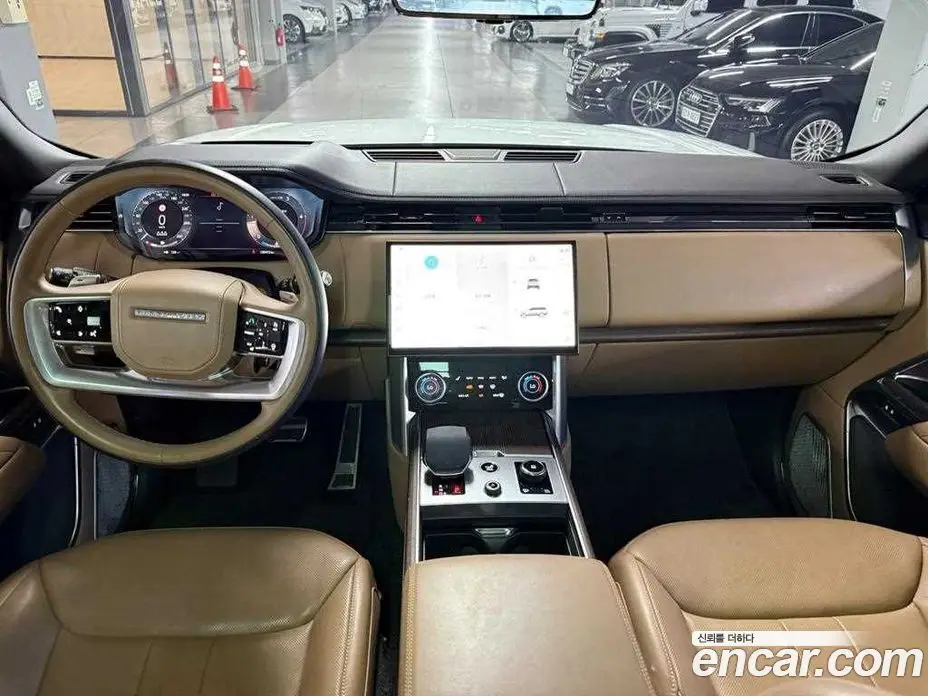Land Rover Range Rover 2023 3.0 автомат (гидро), фото 7