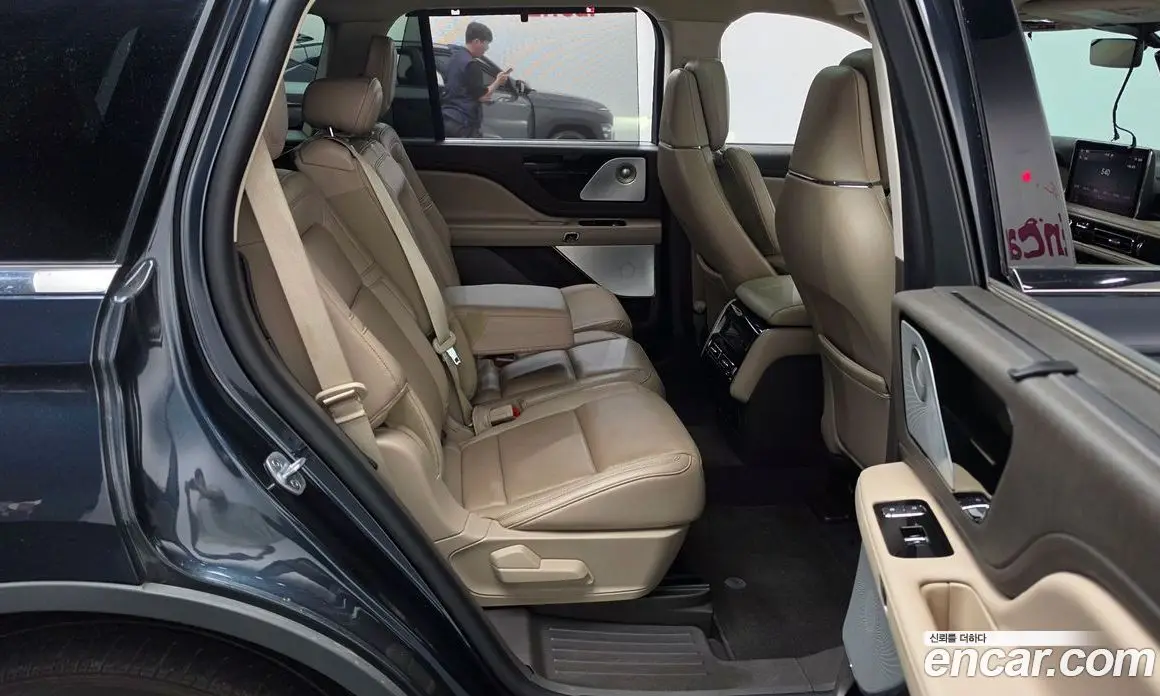Lincoln Aviator 2023 3.0 автомат (гидро), фото 12 Lincoln Aviator 2023 3.0 автомат (гидро), фото 12