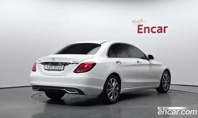 Mercedes-Benz C-Class 2015 2.1 автомат (гидро), миниатюра 2 Mercedes-Benz C-Class 2015 2.1 автомат (гидро), миниатюра 2