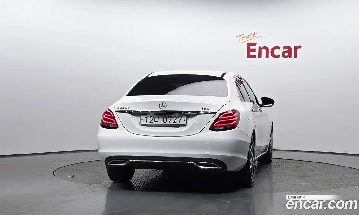 Mercedes-Benz C-Class 2015 2.1 автомат (гидро), фото 4 Mercedes-Benz C-Class 2015 2.1 автомат (гидро), фото 4
