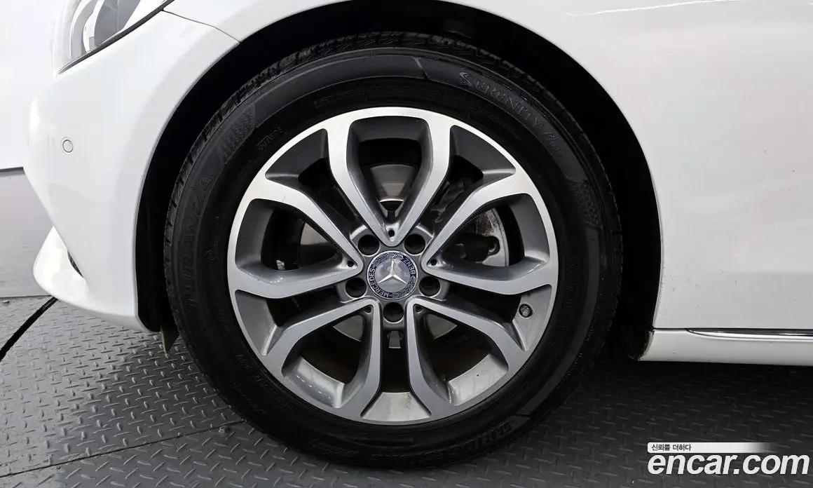 Mercedes-Benz C-Class 2015 2.1 автомат (гидро), фото 5 Mercedes-Benz C-Class 2015 2.1 автомат (гидро), фото 5