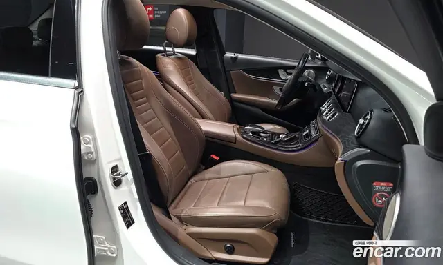 Mercedes-Benz E-Class 2016 1.9 автомат (гидро), миниатюра 11 Mercedes-Benz E-Class 2016 1.9 автомат (гидро), миниатюра 11